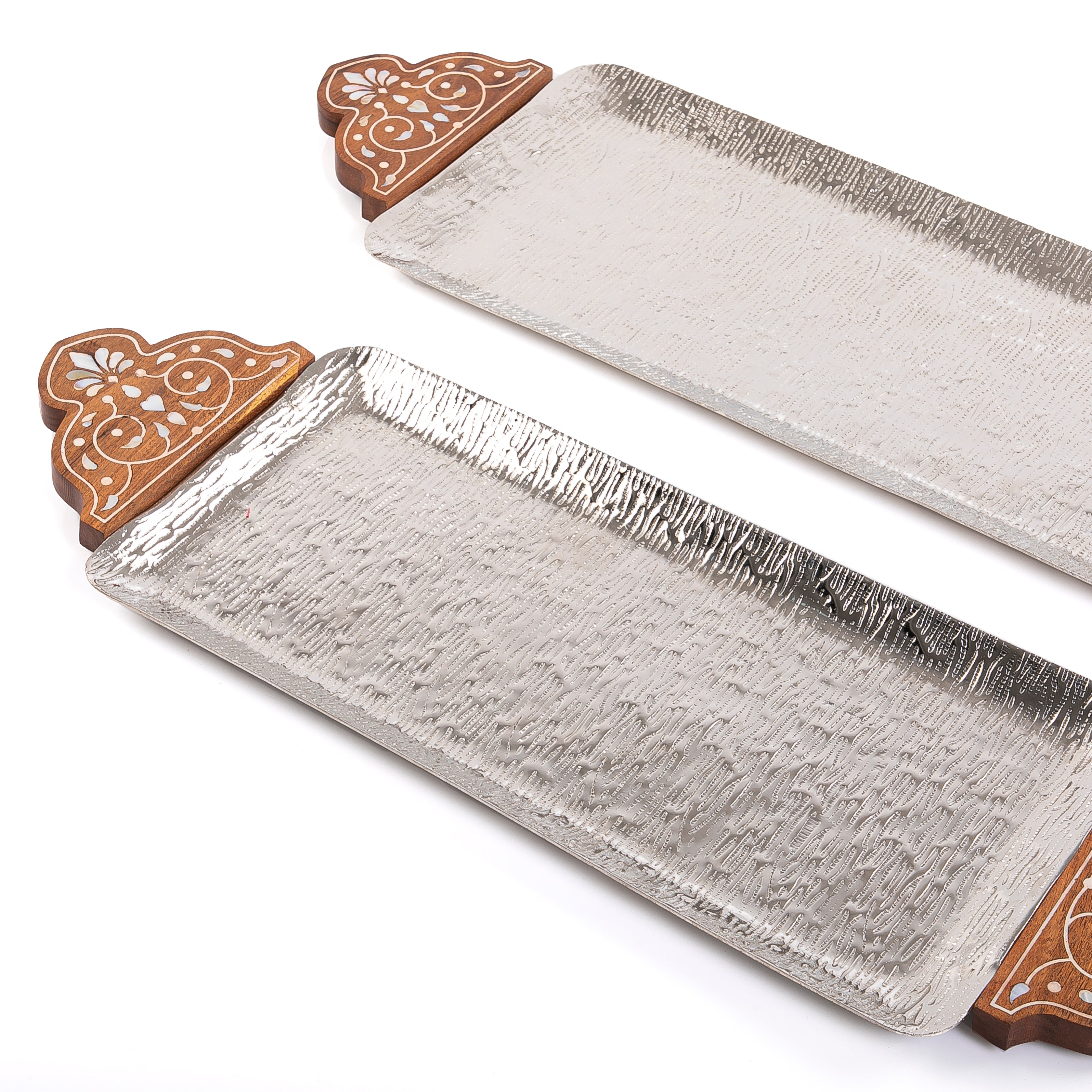 Set of 2 metal tray with wooden handle