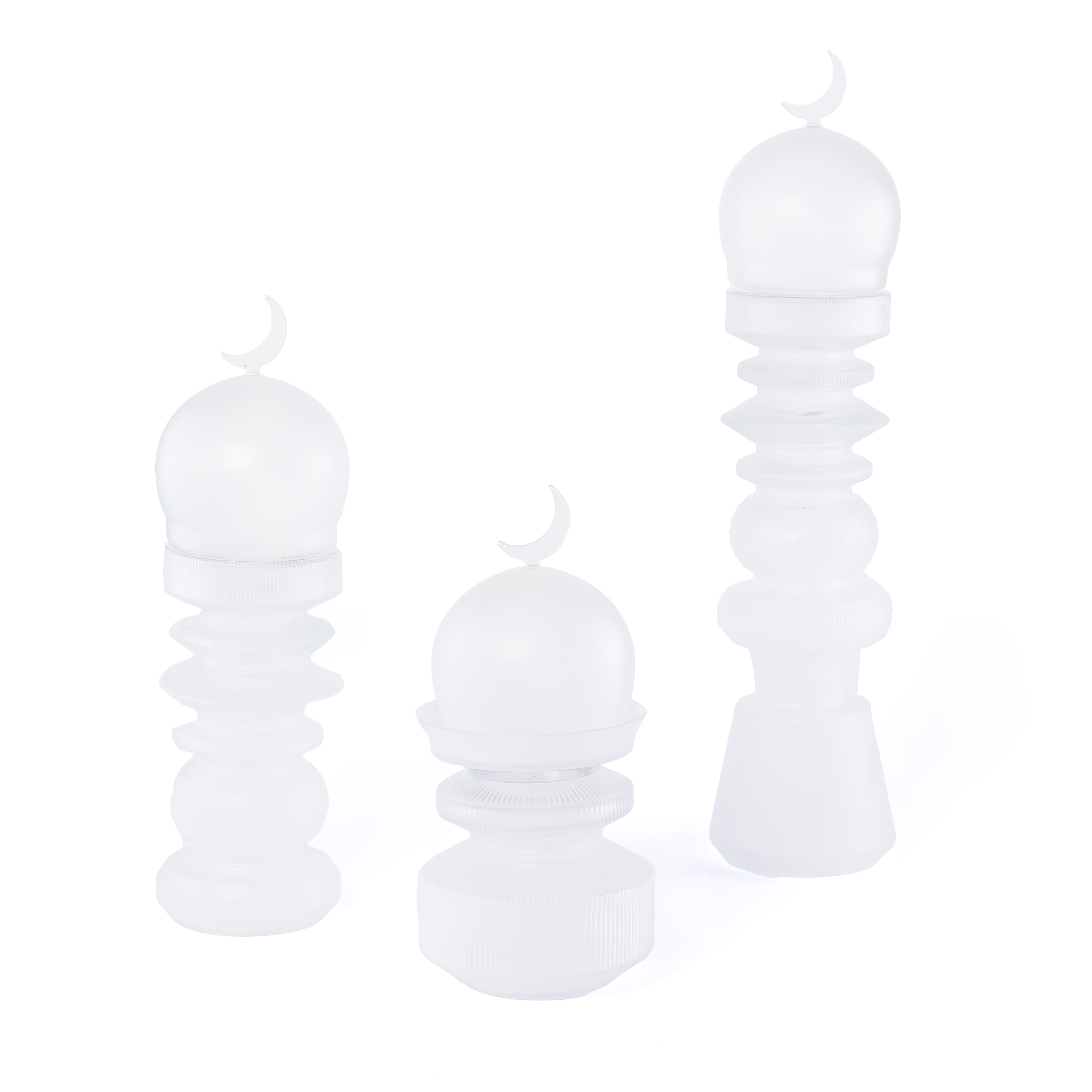 طقم زجاجي 3 قطع (2 قطعة ديكورعلى شكل مأذنة + وعاء للتمر) مع بوكس هدايا - أبيض