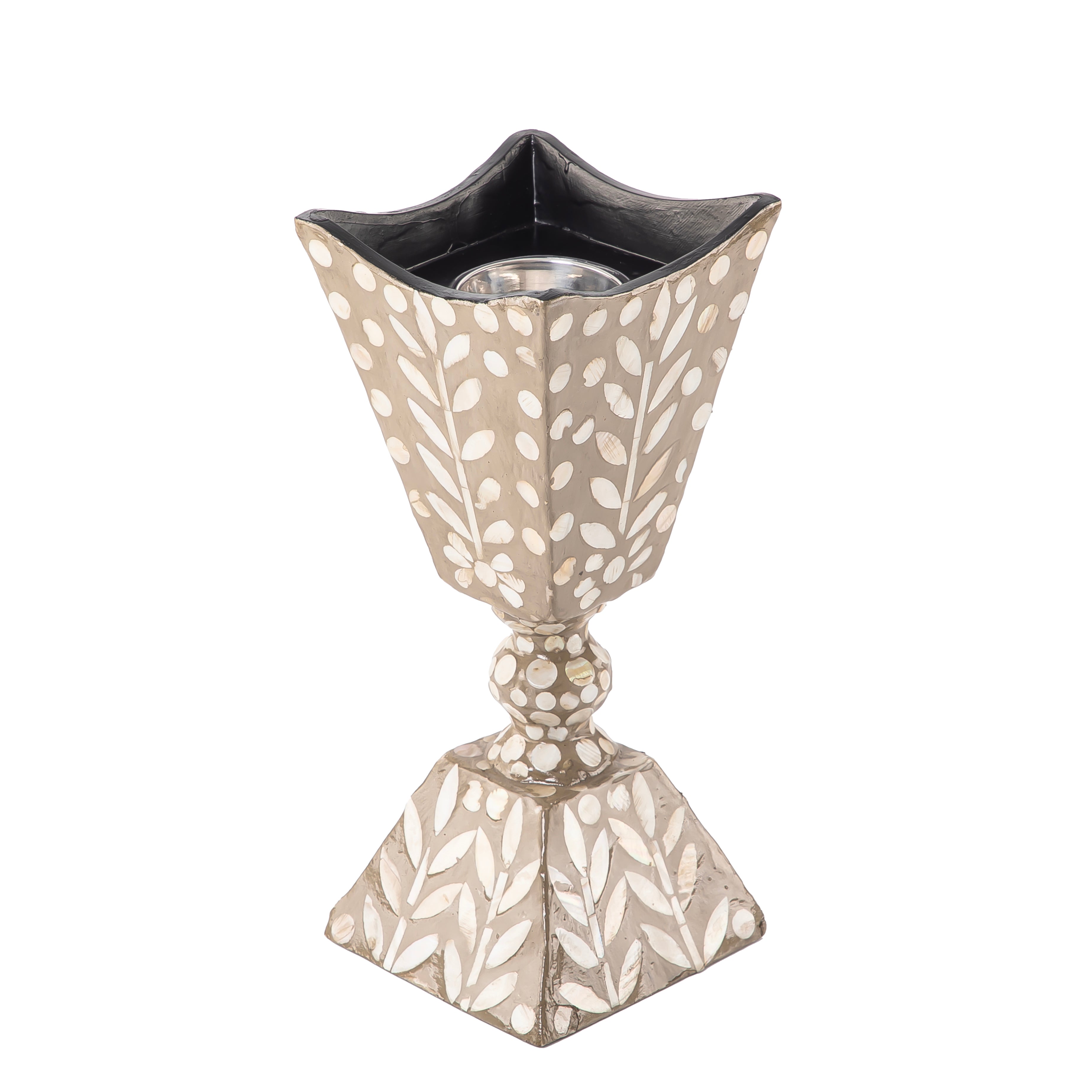 مبخر من الصدف - كريمي