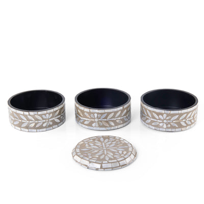 صندوق رمادي من 3 طبقات مع غطاء