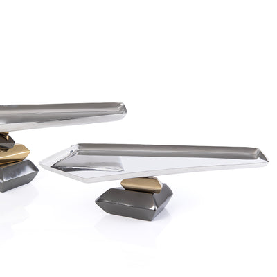 طقم من 2 ستاند معدن للتقديم مع علبة هدايا - فضي وأسود