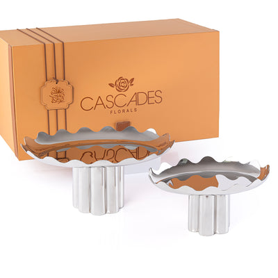 Set of 2 Metal round Stand with wavy edges stand with gift box - Silver