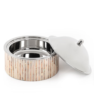 حافظ طعام بقاعدة صدف