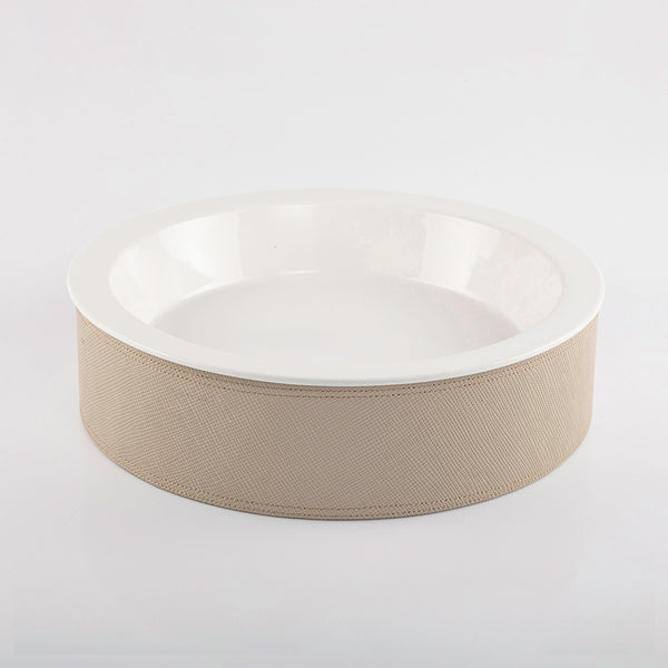 Ceramic plate with leather base