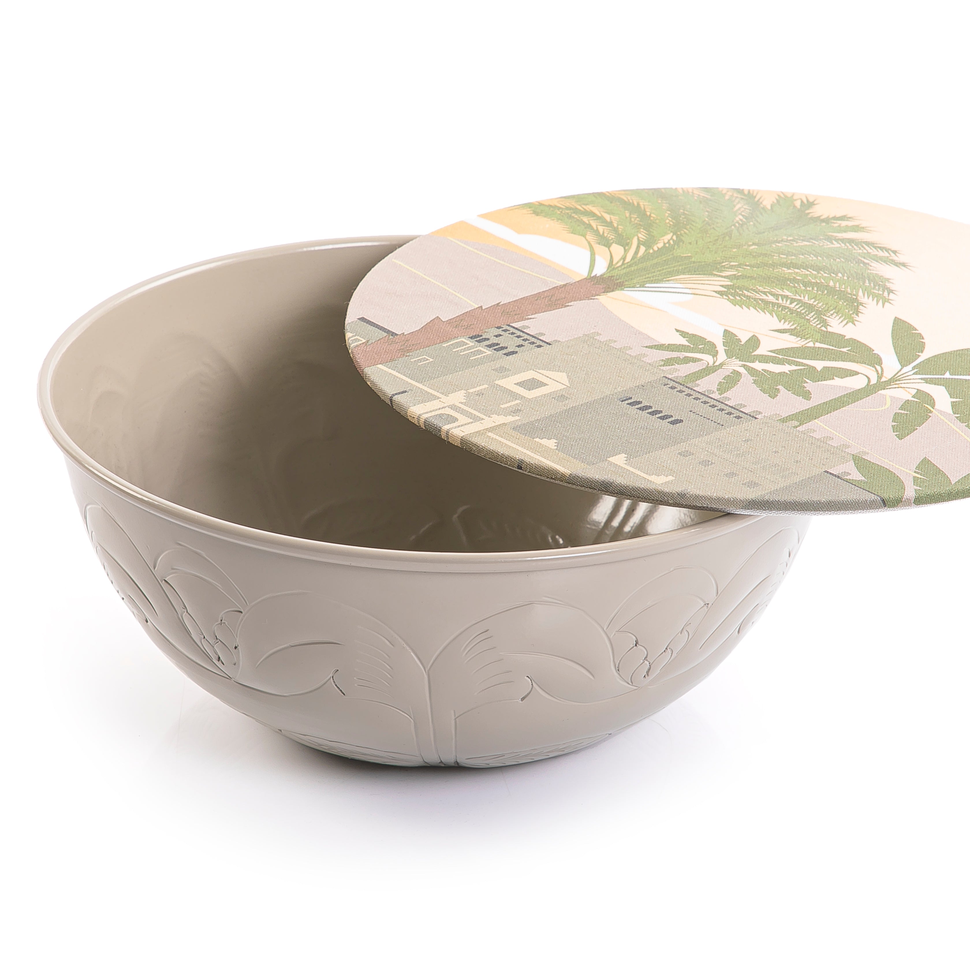 وعاء معدن مع غطاء