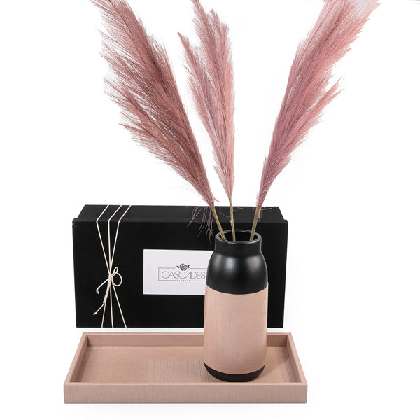 Set of a ceramic vase with Leather Tray