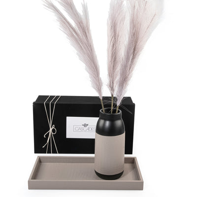 طقم مكون من فازة سيراميك و صينية جلد مع بوكس هدايا 