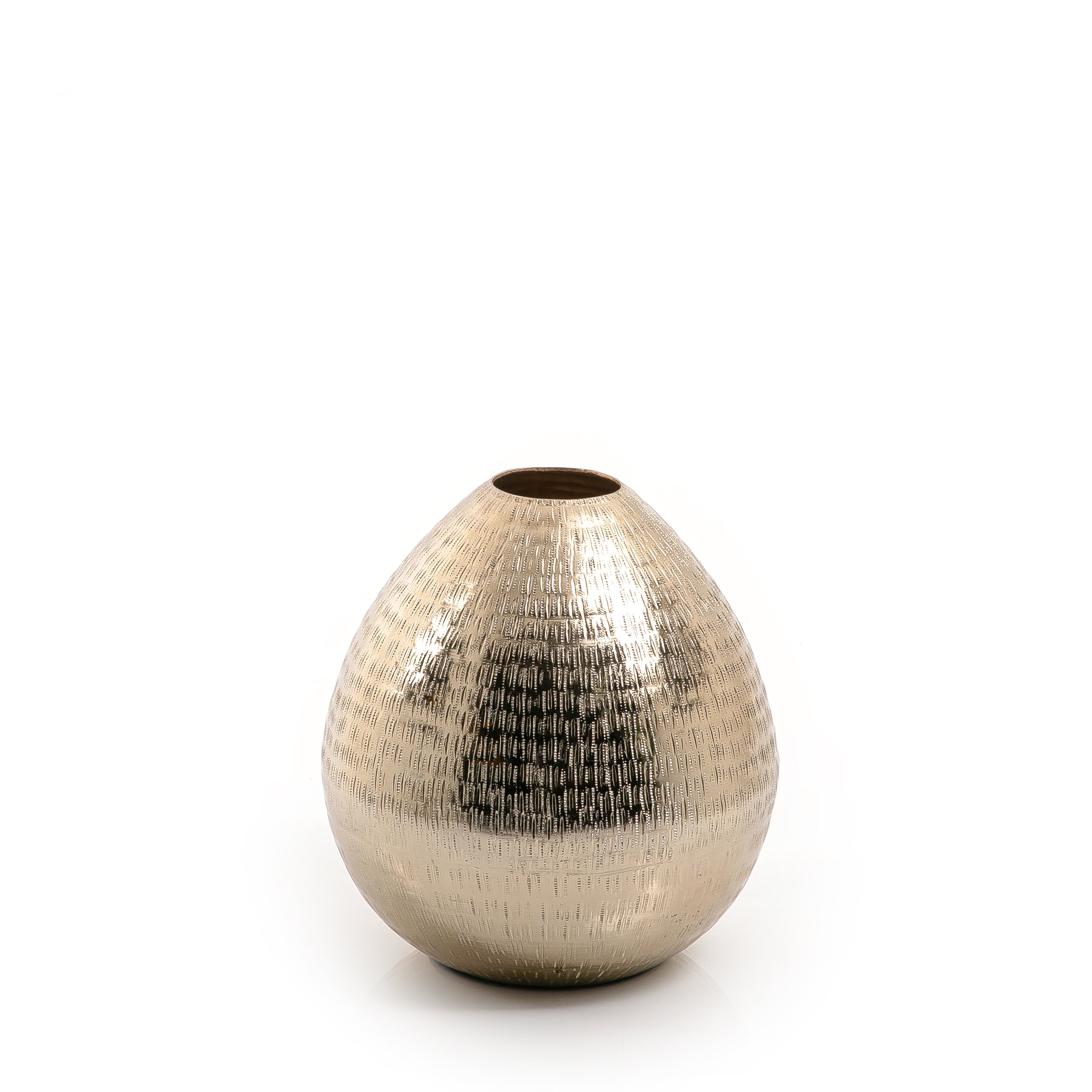 فازة معدنية باللون الذهبي 