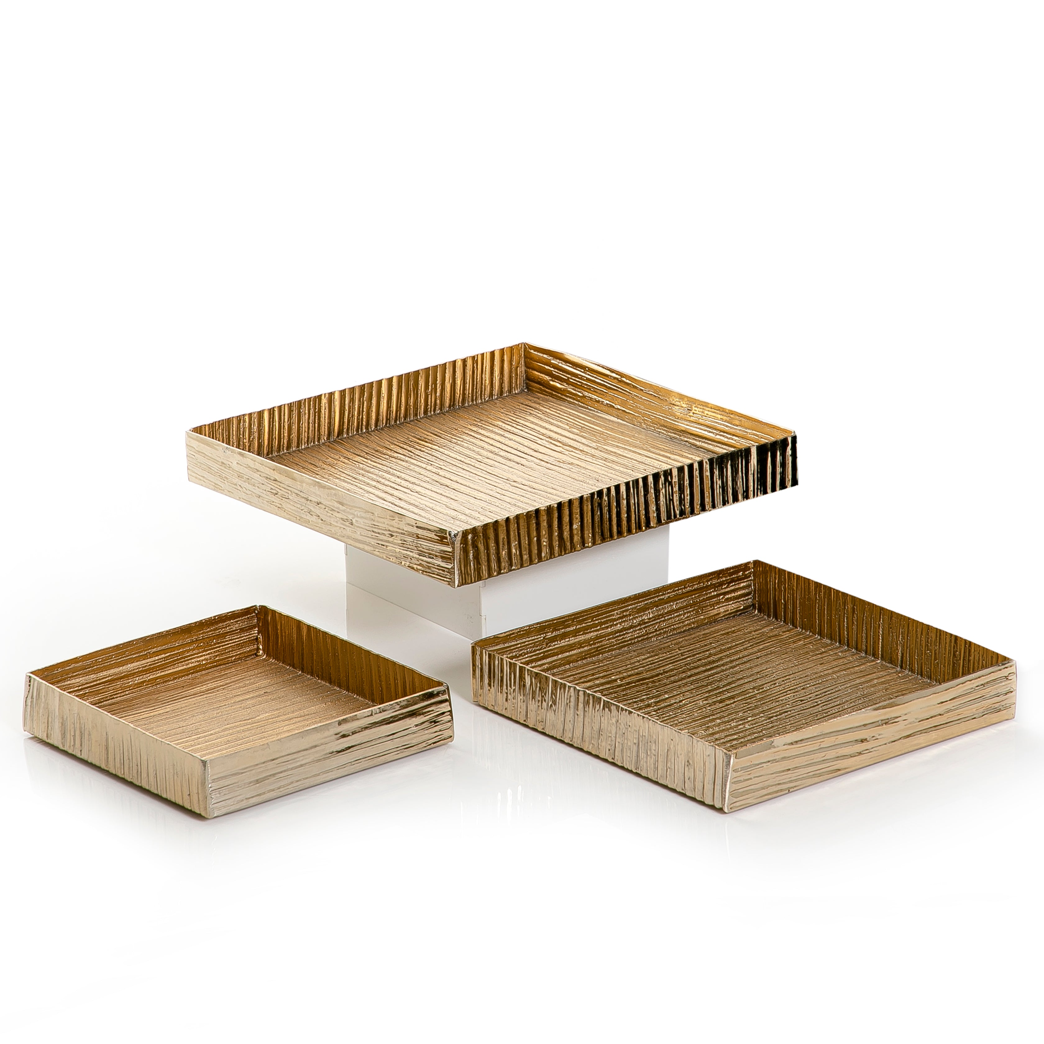 Set of 3 metal trays – Cascades UAE