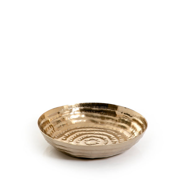 وعاء معدني باللون الذهبي