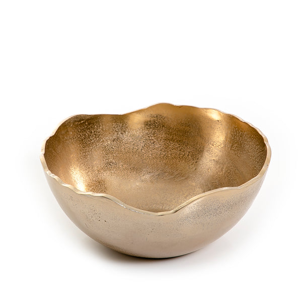 وعاء معدني باللون الذهبي