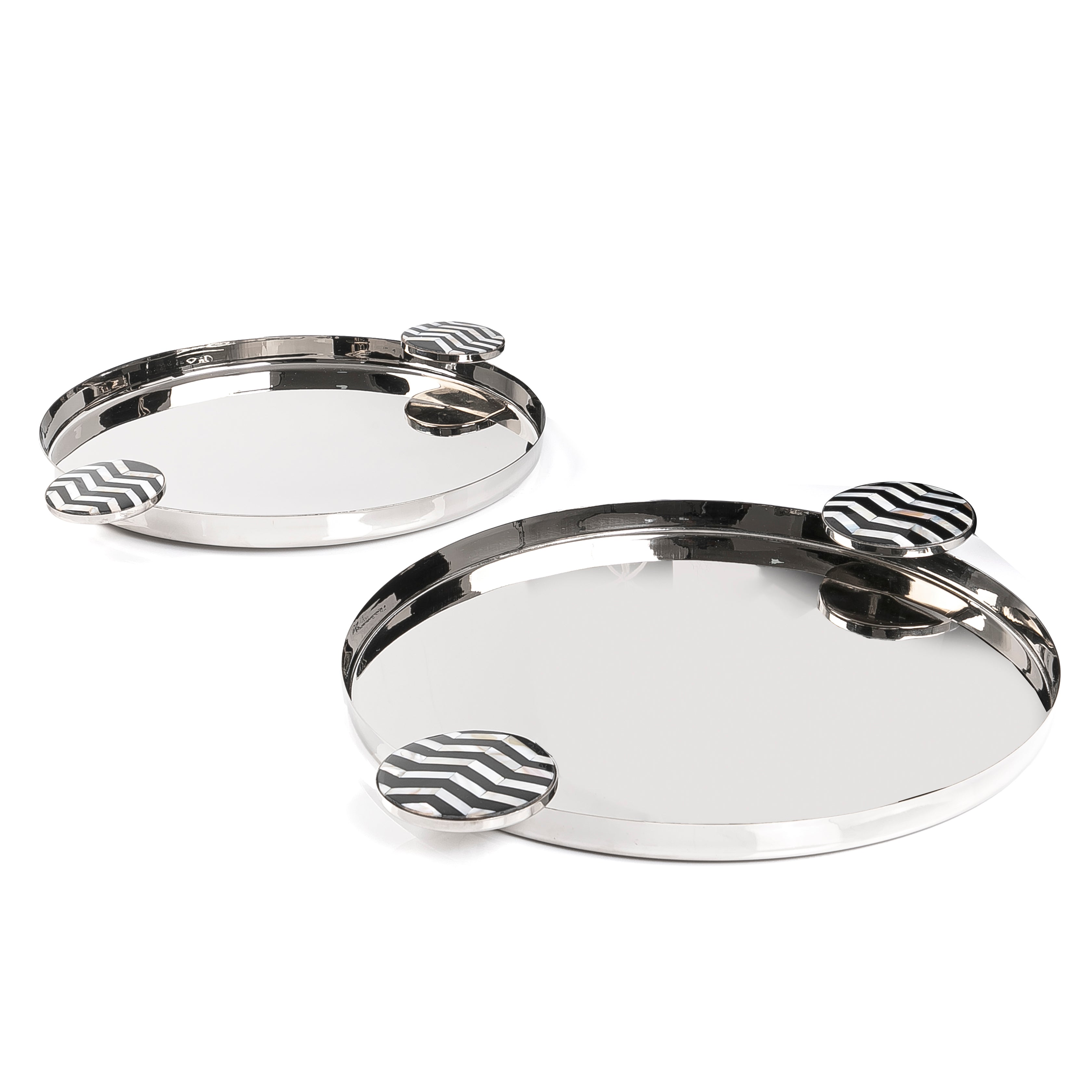 Set of 2 round metal trays – Cascades UAE