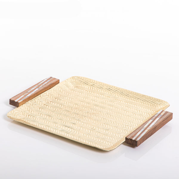 صينية مربعة معدنية كبيرة بمقابض خشبية