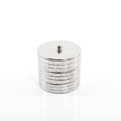 جار معدن باللون الفضي مع غطاء