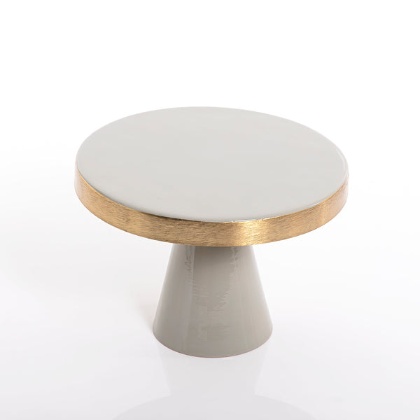 Round metal stand for cake