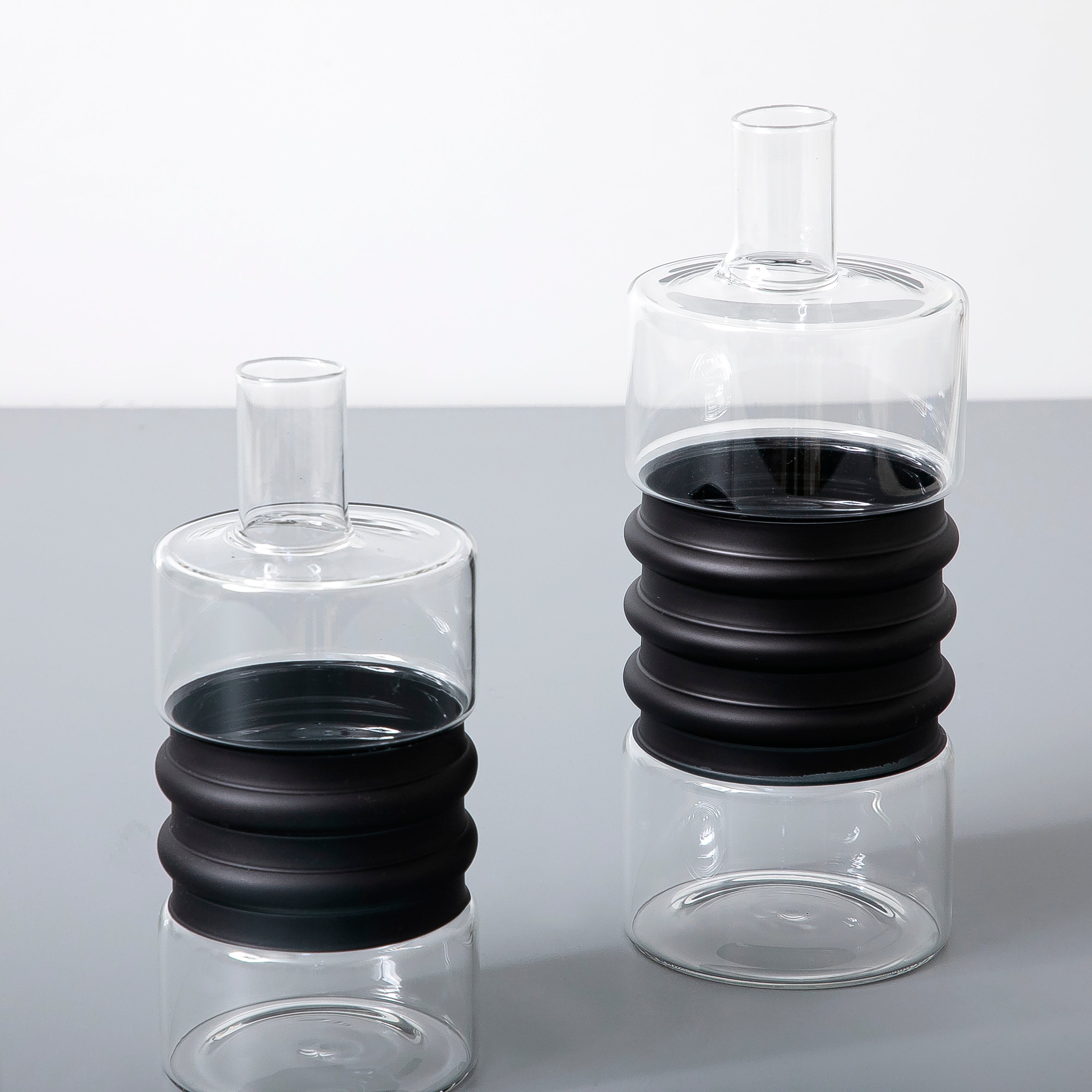 Set of 2 glass vase
