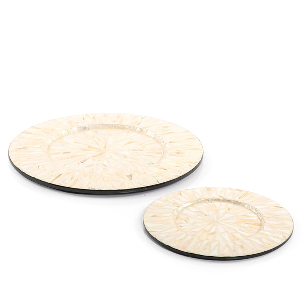 Set of 2 mother of pearl plates