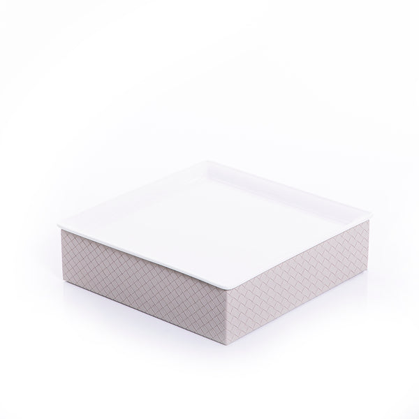 square ceramic plate with beige leather base