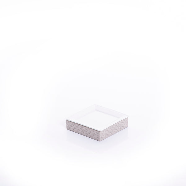 square ceramic plate with beige leather base