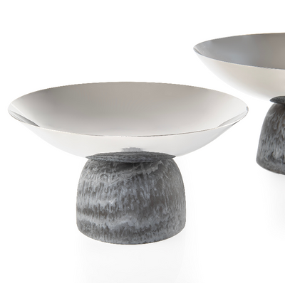 طقم مكون من 2 ستاند للتقديم من الإستانلس ستيل، مع قاعدة من الراتنج - رمادي داكن