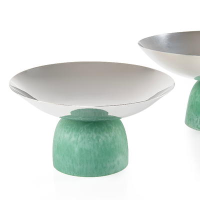 طقم مكون من 2 ستاند للتقديم من الإستانلس ستيل، مع قاعدة من الراتنج - أخضر