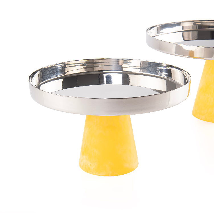 طقم فاخر من طبقين للتقديم مصنوعين من الستانلس ستيل على قاعدة مخروطية من الراتنج